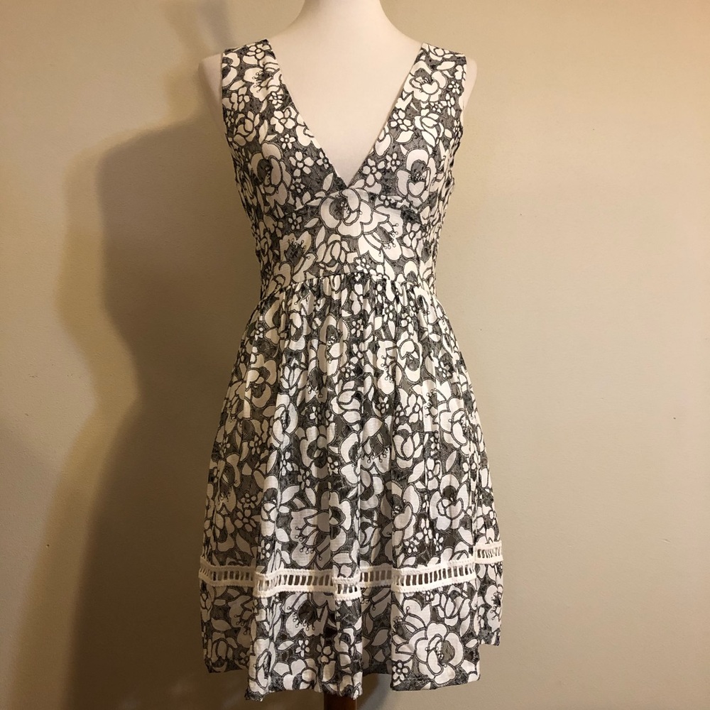 NWT Just Me Black & White Lace Floral Print Dress - Picture 1 of 12
